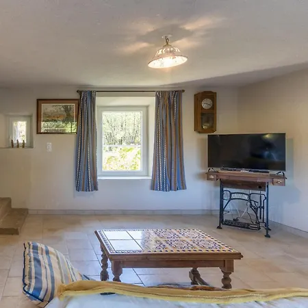 L'ancienne Estable Apartamento Les Assions